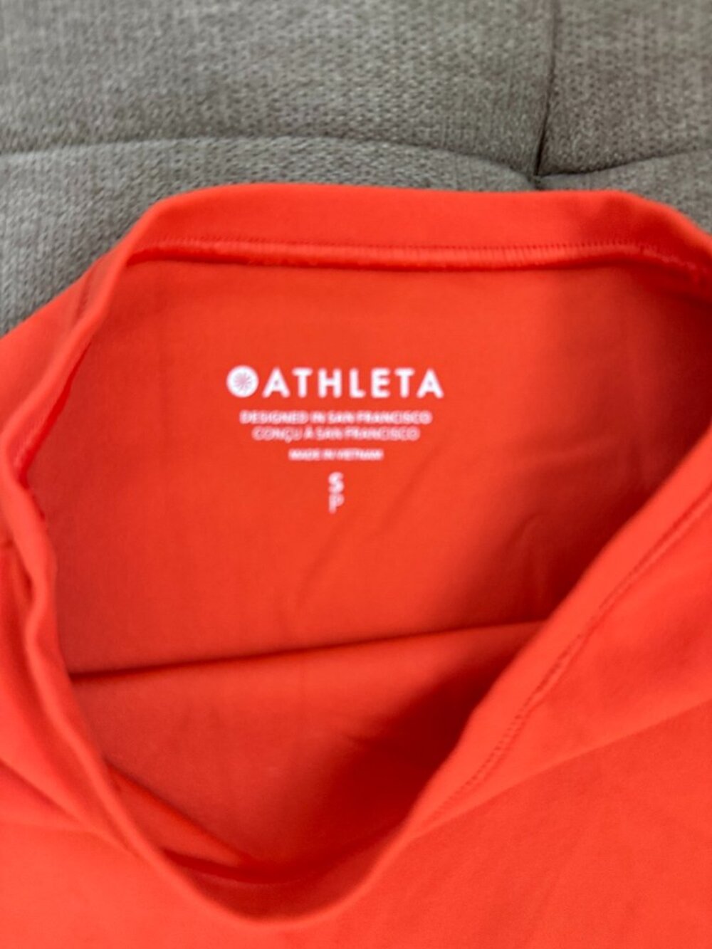 Athleta ruched compression shirt
